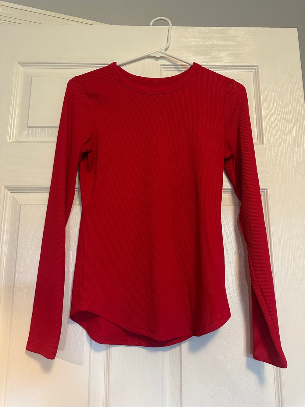 Women’s No Boundaries Red Long Sleeve Ribbed Top MEDIUM